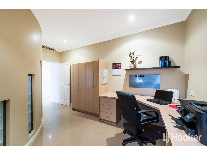 3 Sandpiper Island Retreat, Wannanup WA 6210