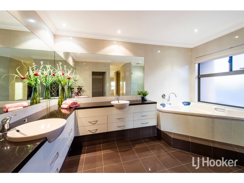 3 Sandpiper Island Retreat, Wannanup WA 6210