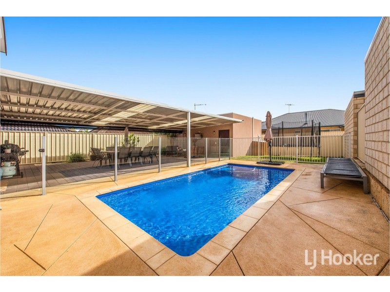 97 Lake Valley Drive, Lakelands WA 6180