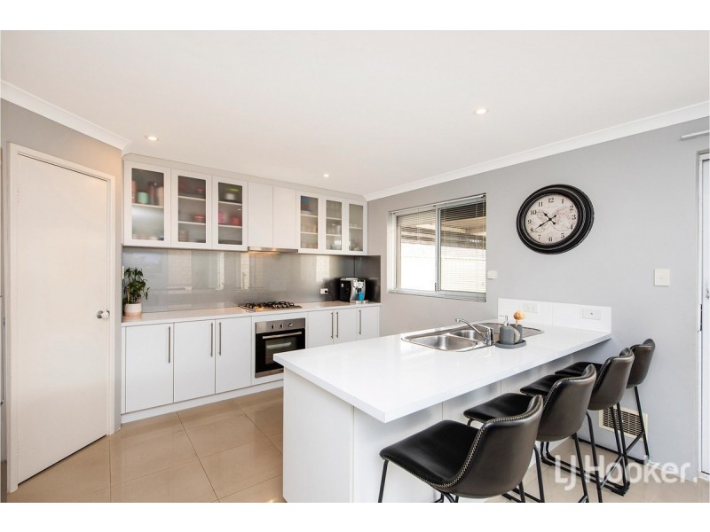 97 Lake Valley Drive, Lakelands WA 6180