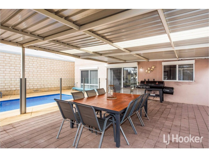 97 Lake Valley Drive, Lakelands WA 6180