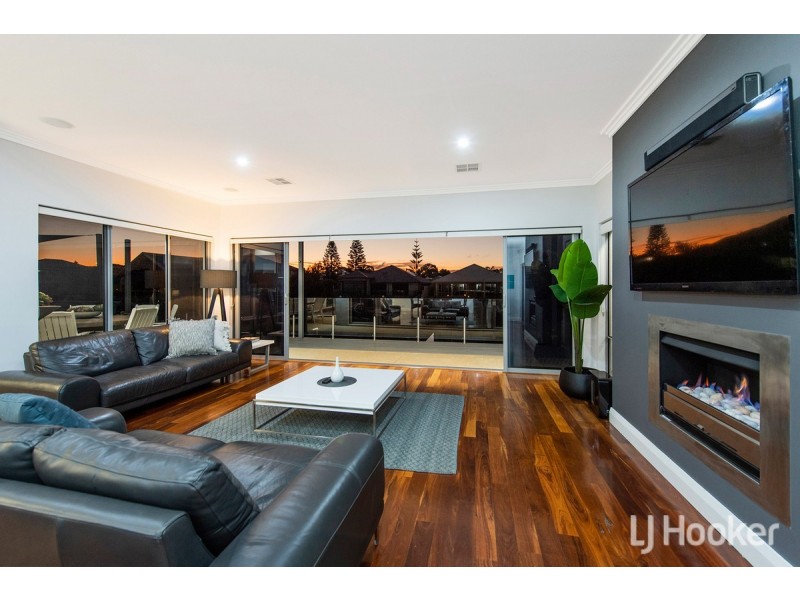 92 Sandpiper Island Retreat, Wannanup WA 6210