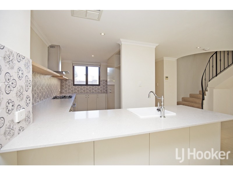 62/18 Port Quays, Wannanup WA 6210