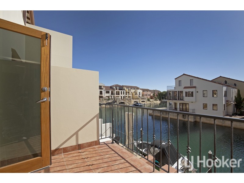 62/18 Port Quays, Wannanup WA 6210