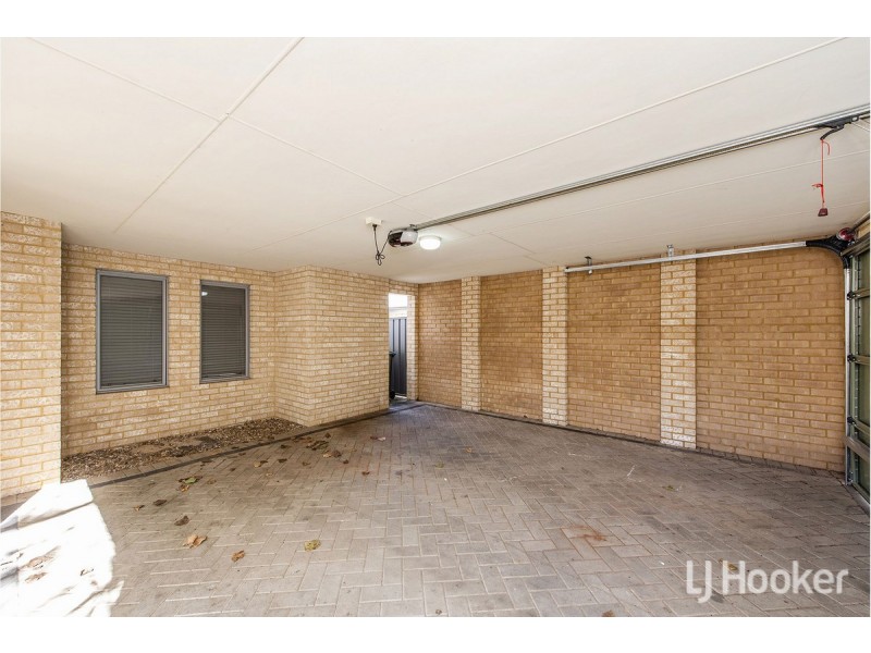 3/6 Valley Road, Halls Head WA 6210