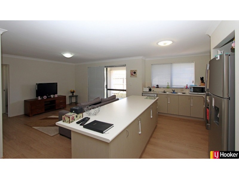 13 Sugarwood Terrace, Halls Head WA 6210
