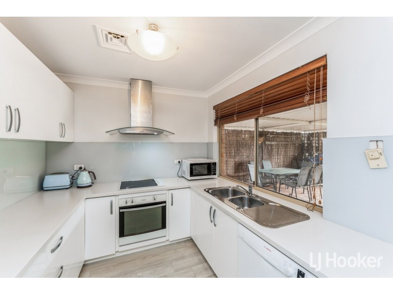 9 Doreen Street, Dudley Park WA 6210