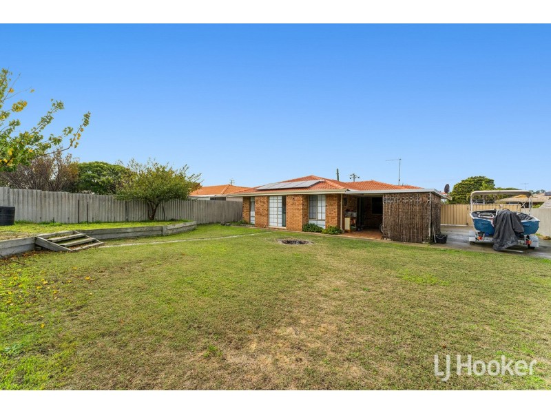 9 Doreen Street, Dudley Park WA 6210