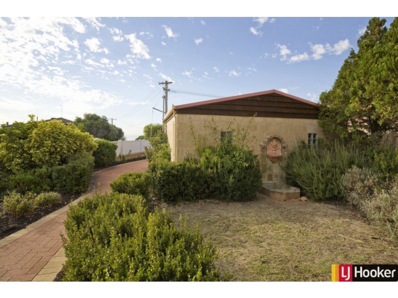 4B Merindah Meander, Falcon WA 6210