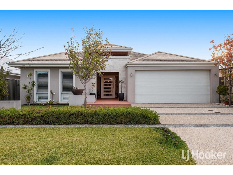 13 Barron Turn, South Yunderup WA 6208