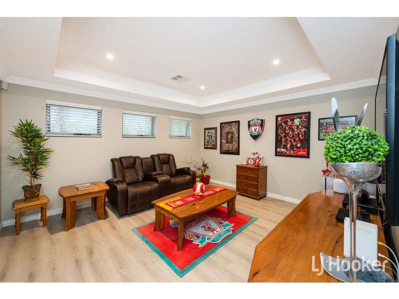 13 Barron Turn, South Yunderup WA 6208