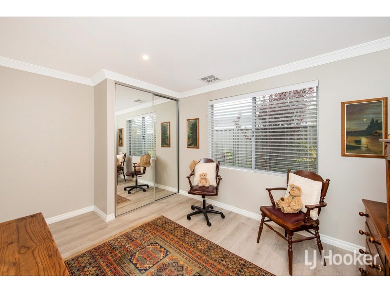 13 Barron Turn, South Yunderup WA 6208