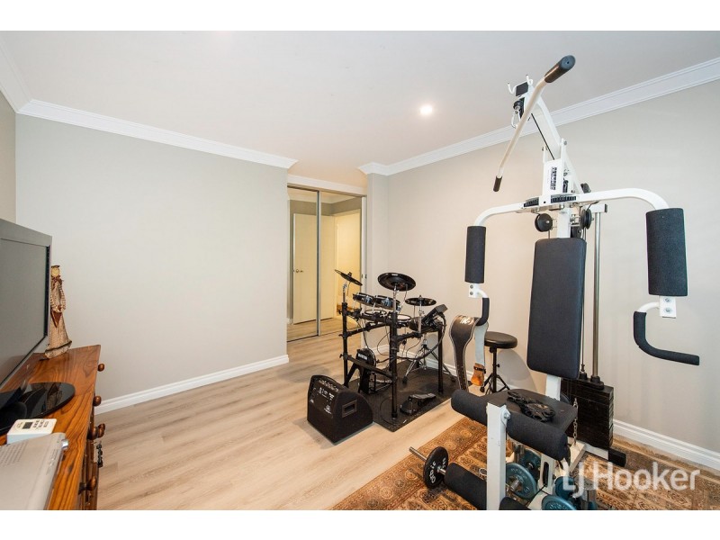 13 Barron Turn, South Yunderup WA 6208