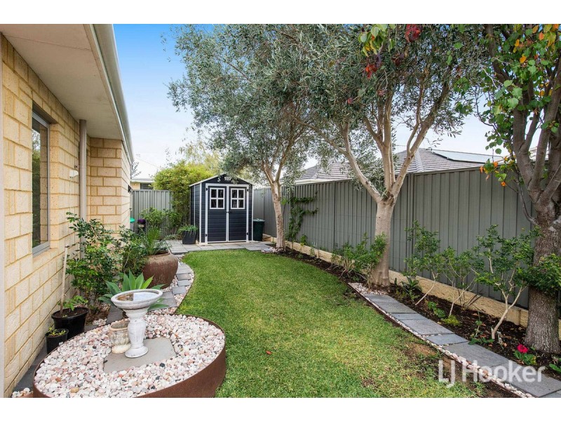 13 Barron Turn, South Yunderup WA 6208
