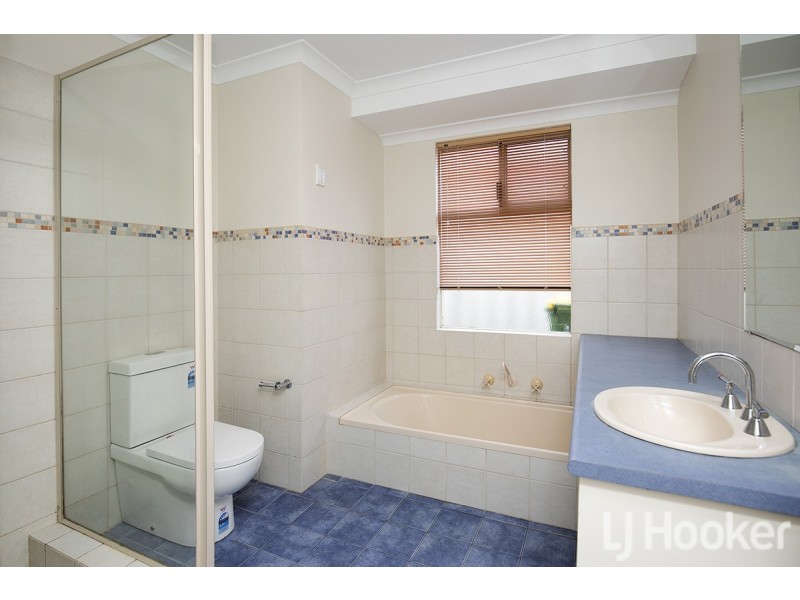 2 Ortona Crescent, Secret Harbour WA 6173