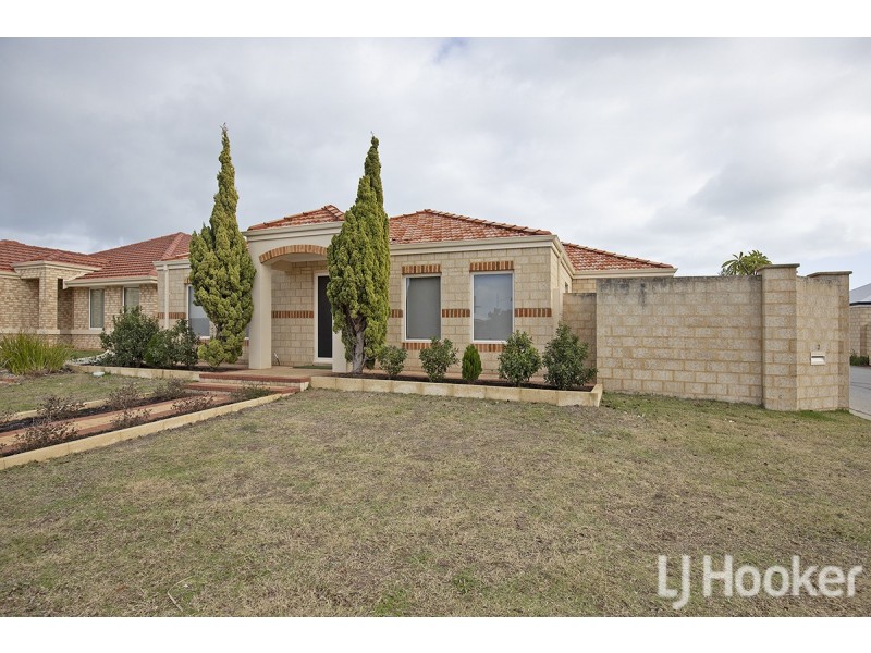 2 Ortona Crescent, Secret Harbour WA 6173