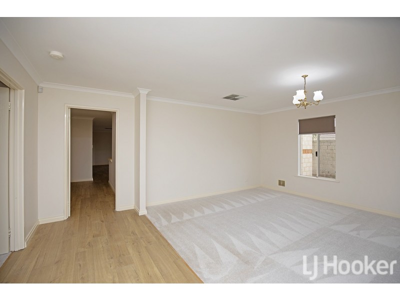 2 Ortona Crescent, Secret Harbour WA 6173