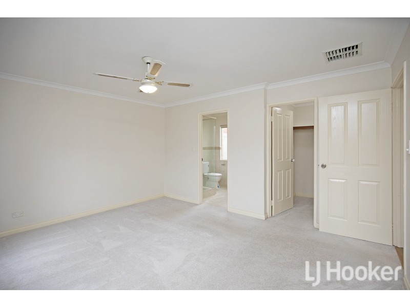 2 Ortona Crescent, Secret Harbour WA 6173