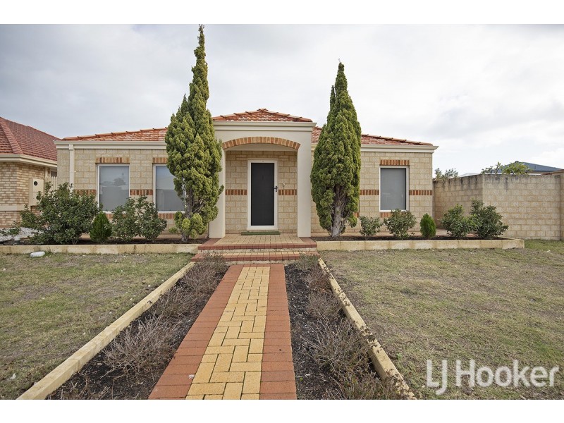 2 Ortona Crescent, Secret Harbour WA 6173