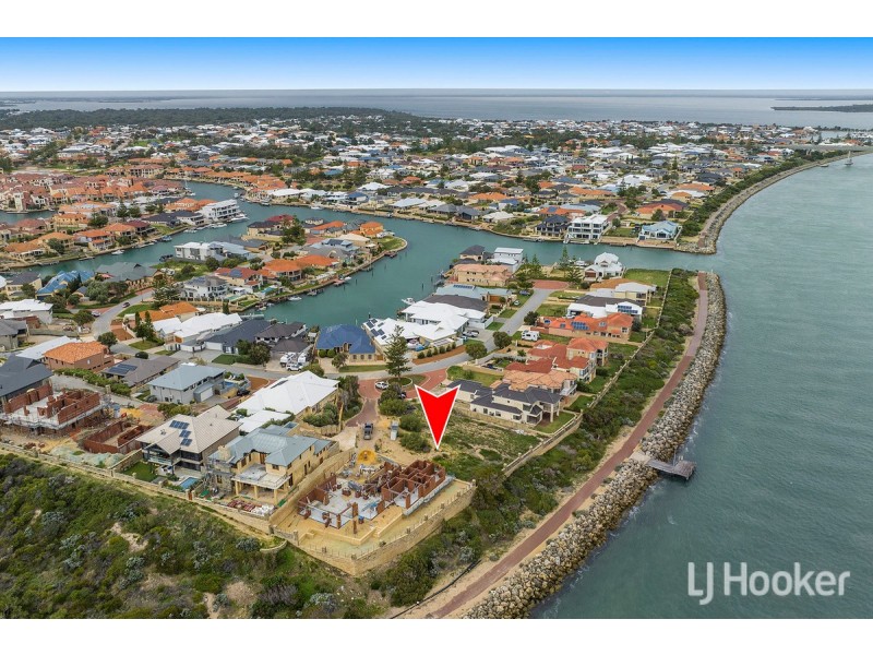 64 Voyager Close, Wannanup WA 6210