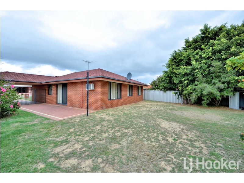 15 Cane Road, Greenfields WA 6210