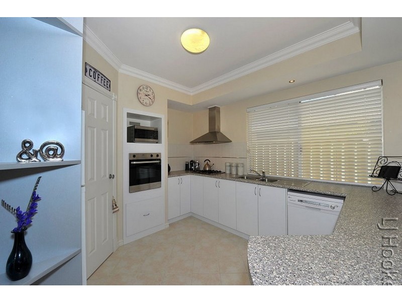 61 Mariners Cove Drive, Dudley Park WA 6210