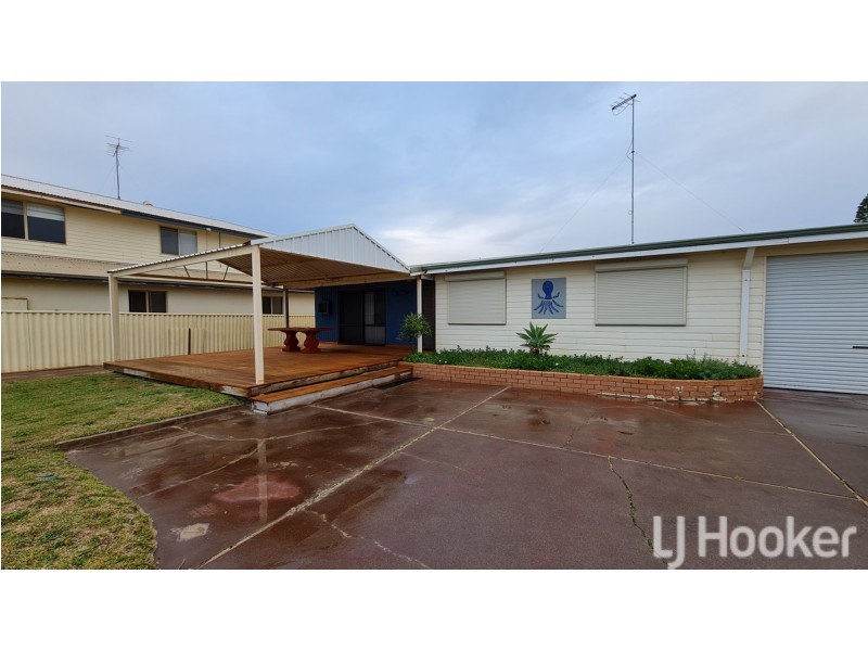 8 Ormsby Terrace, San Remo WA 6210