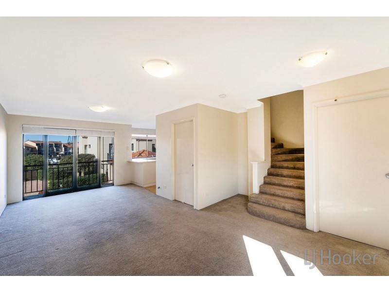 6/69 Westview Parade, Wannanup WA 6210