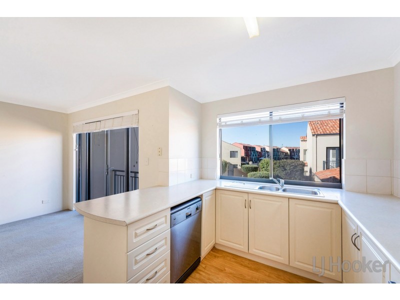 6/69 Westview Parade, Wannanup WA 6210