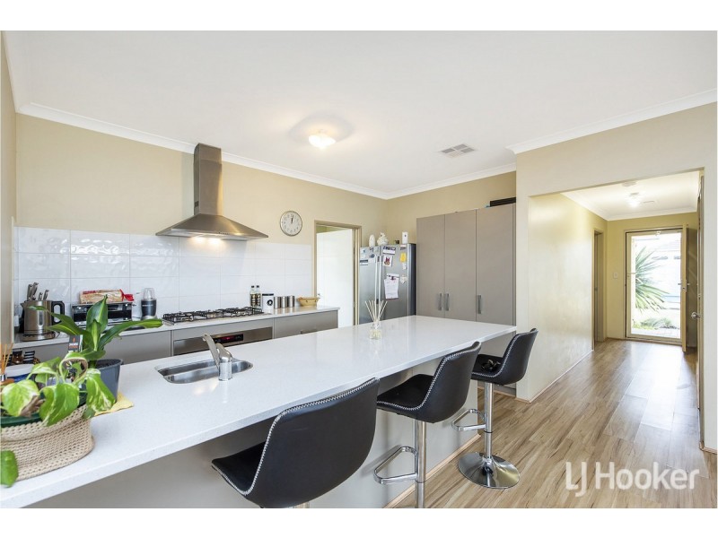 24 Barron Turn, South Yunderup WA 6208
