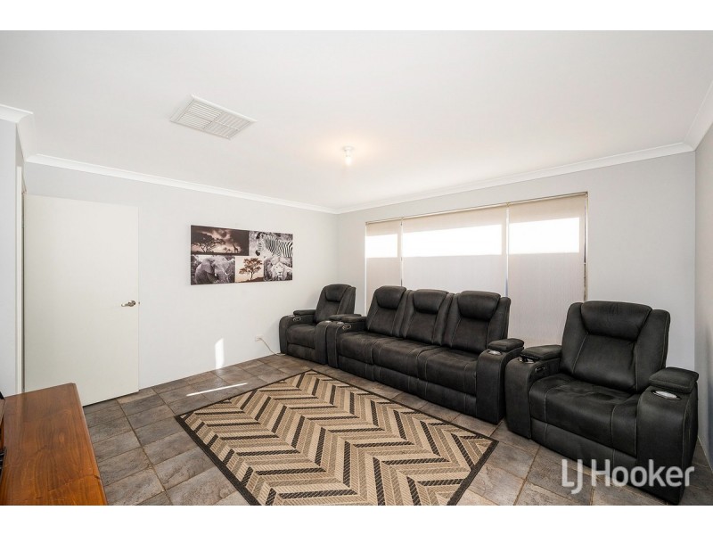 20 Santalum Circus, Halls Head WA 6210