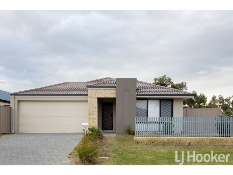 37 Rochdale Circle, Meadow Springs WA 6210
