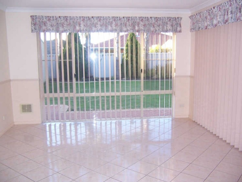 10 Rousham Court, Erskine WA 6210