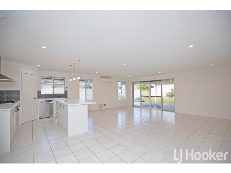 34 Britawast Road, Madora Bay WA 6210