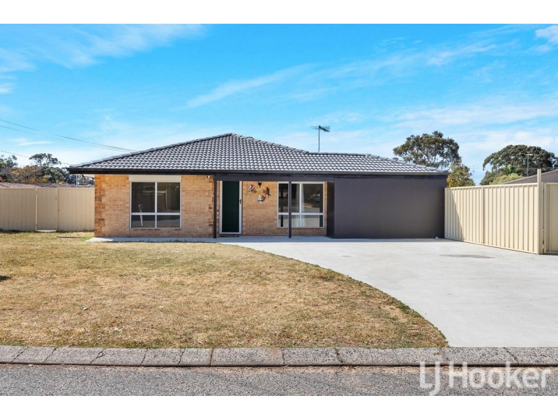 7 Mekong Way, Greenfields WA 6210