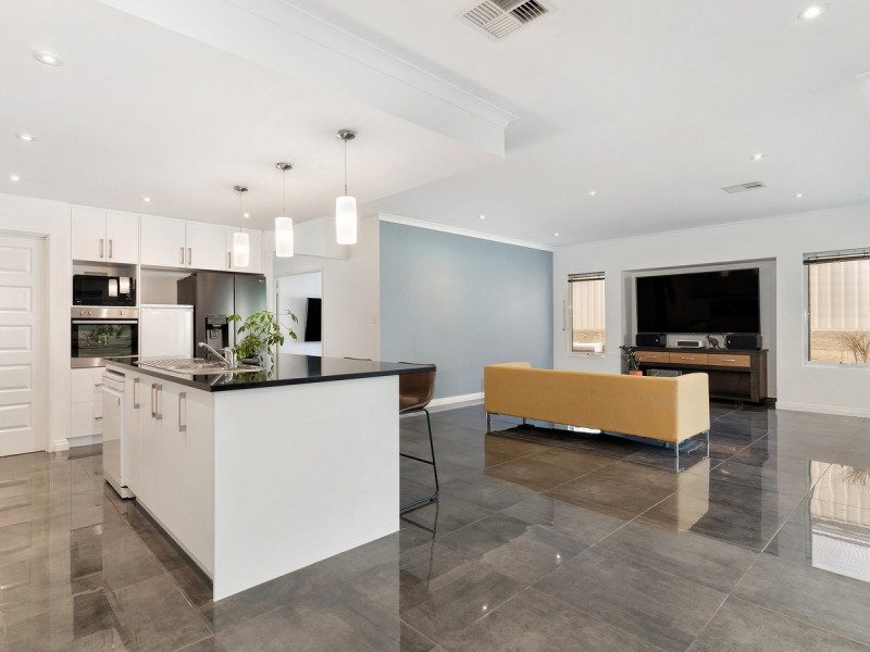 31 Dalwallinu Tce, Dawesville WA 6211