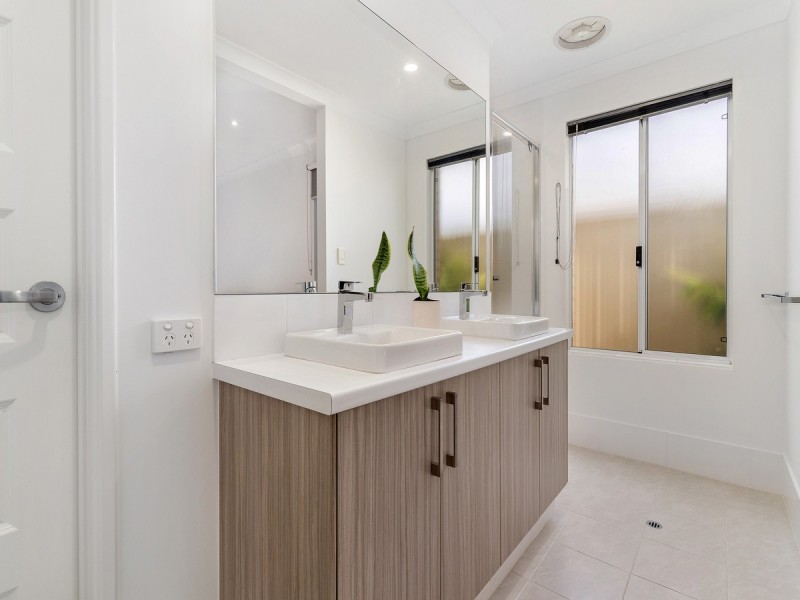 31 Dalwallinu Tce, Dawesville WA 6211