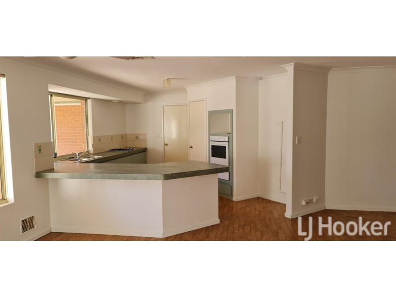 5 Gwalia Mews, Dudley Park WA 6210