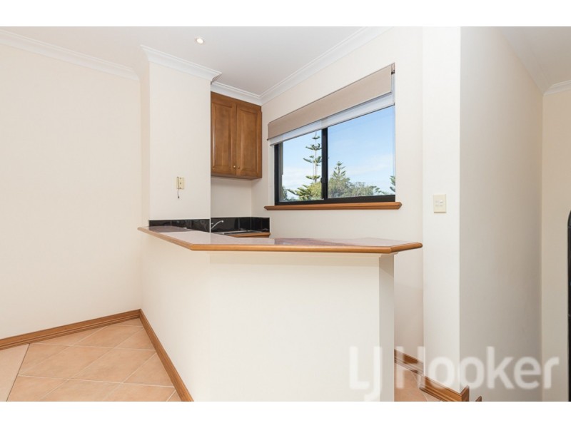 8 Batavia Avenue, Wannanup WA 6210