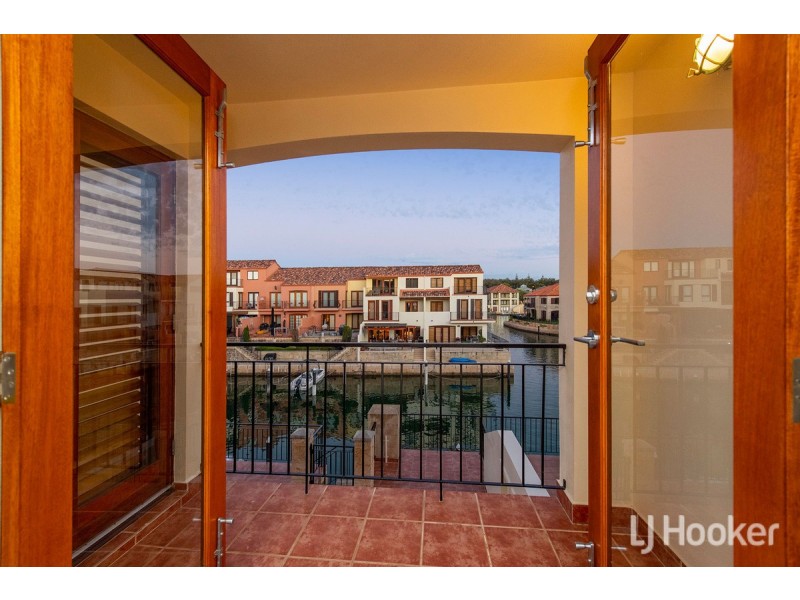 84/18 Port Quays, Wannanup WA 6210