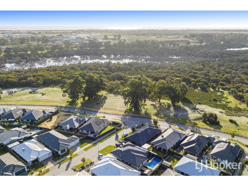30 Bradley Street, Lakelands WA 6180