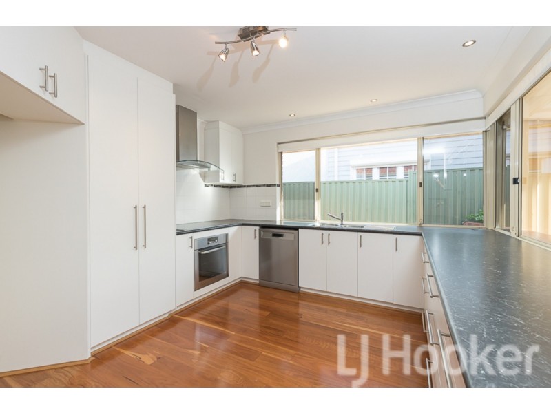 16a Gloucester Avenue, Shoalwater WA 6169