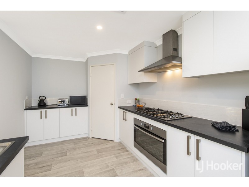 90 Eleanore Drive, Madora Bay WA 6210