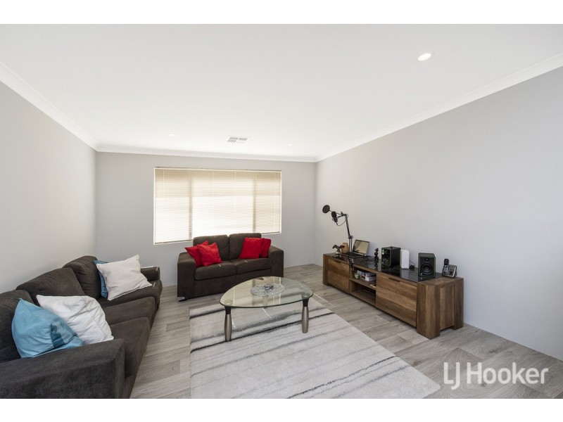 90 Eleanore Drive, Madora Bay WA 6210