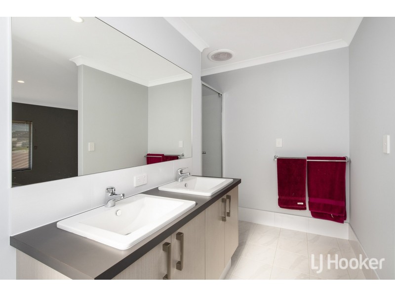 90 Eleanore Drive, Madora Bay WA 6210