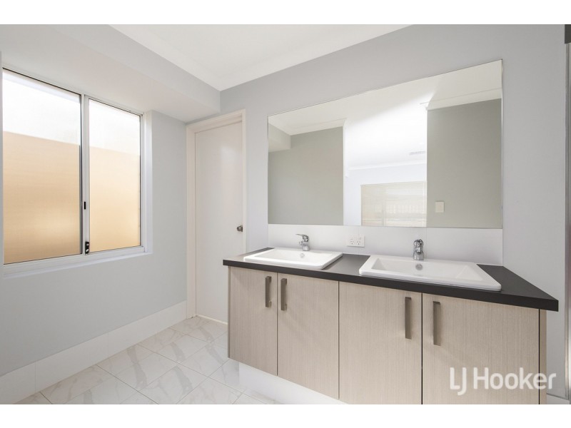 90 Eleanore Drive, Madora Bay WA 6210