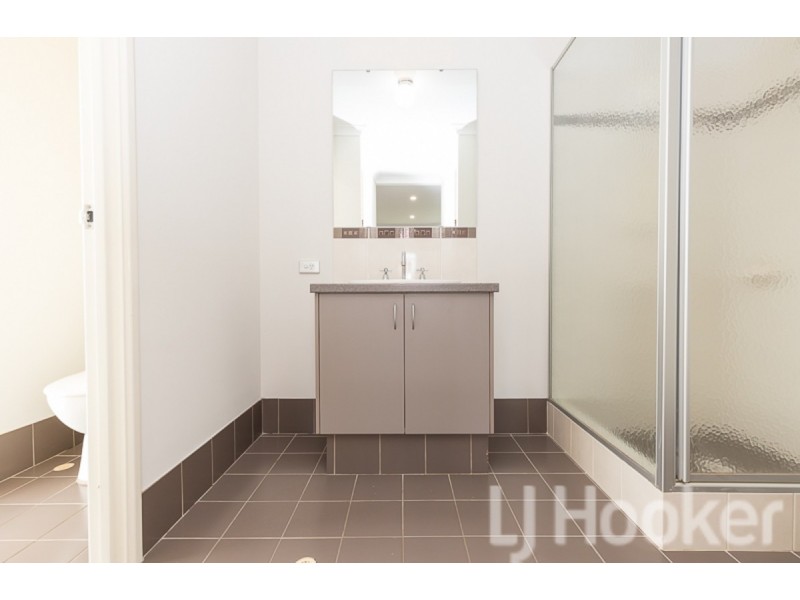 1 Coila Bend, Lakelands WA 6180