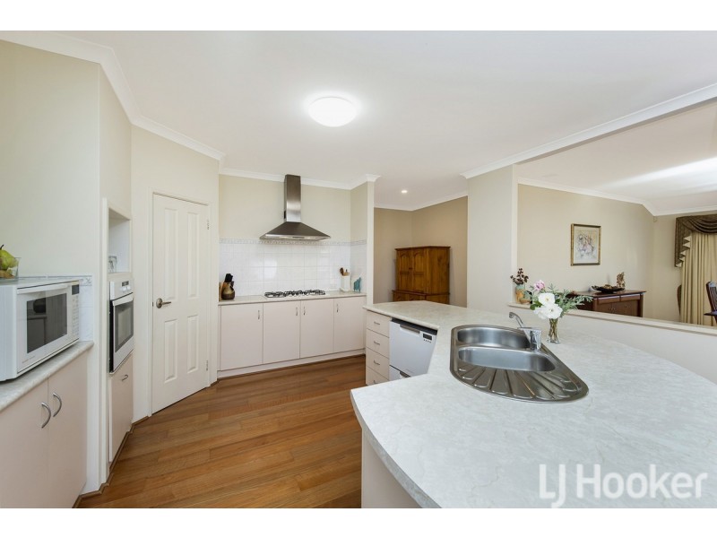 31 Camden Way, Meadow Springs WA 6210