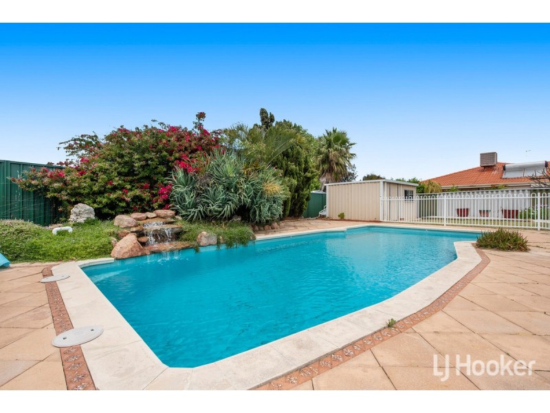9 Penda Close, Halls Head WA 6210
