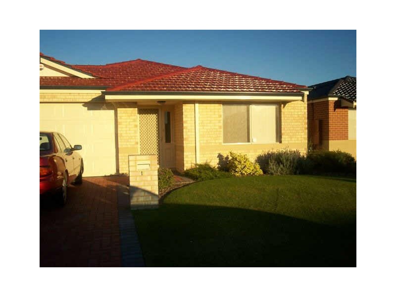 1 Riaza Parkway, Port Kennedy WA 6172